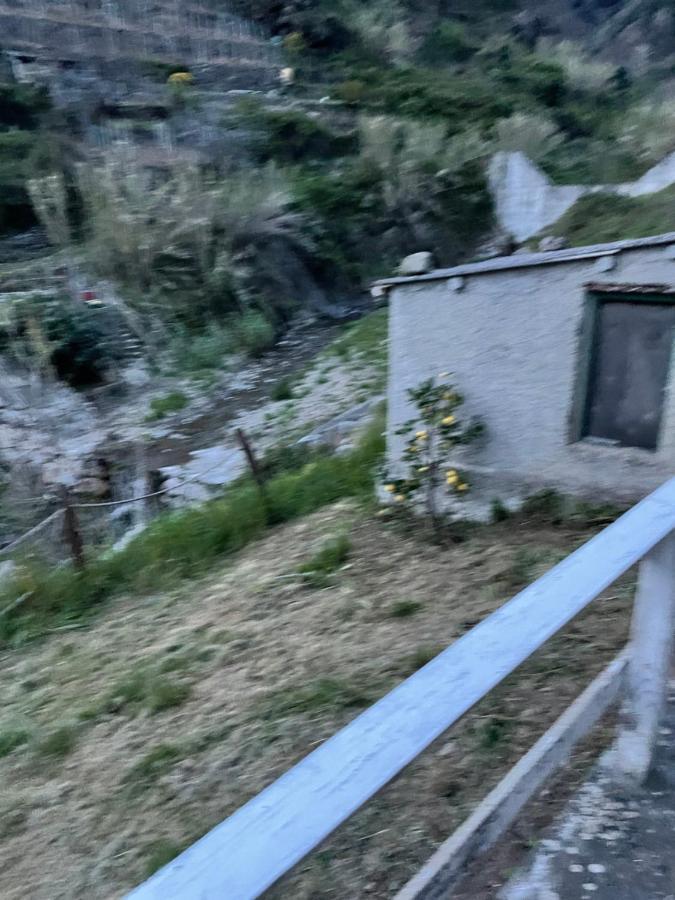 Vernazza • Stazione 5 Terre Apartment Luaran gambar